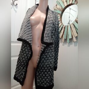 Time and Tru Sz M Black and Gray Patterned Open Front Waterfall Cardigan Sweater